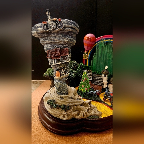 "Follow the Yellow Brick Road" Collectible Sculpture by Hawthorne Village - Picture 3 of 10